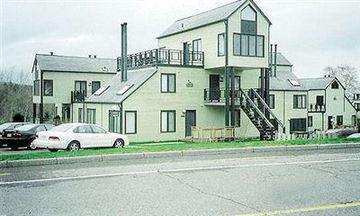 ביופרה Holiday Villa Resorts At Mont Ste Anne מראה חיצוני תמונה